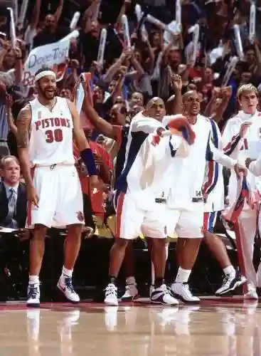 04年总决赛湖人主力阵容(新浪NBA2004湖人)插图6