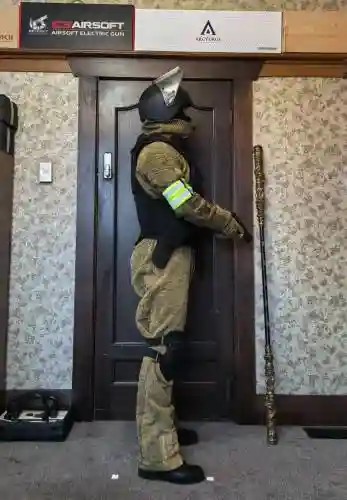 vast卡装备枪衣服插图1